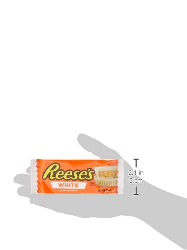 REESE'S White Creme Cups color details show creamy contrast