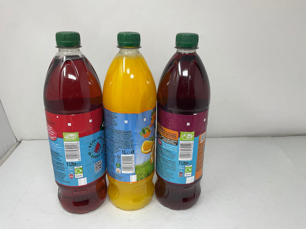 Robinsons No Added Sugar Fruit Squash pour into glass for a refreshing mix