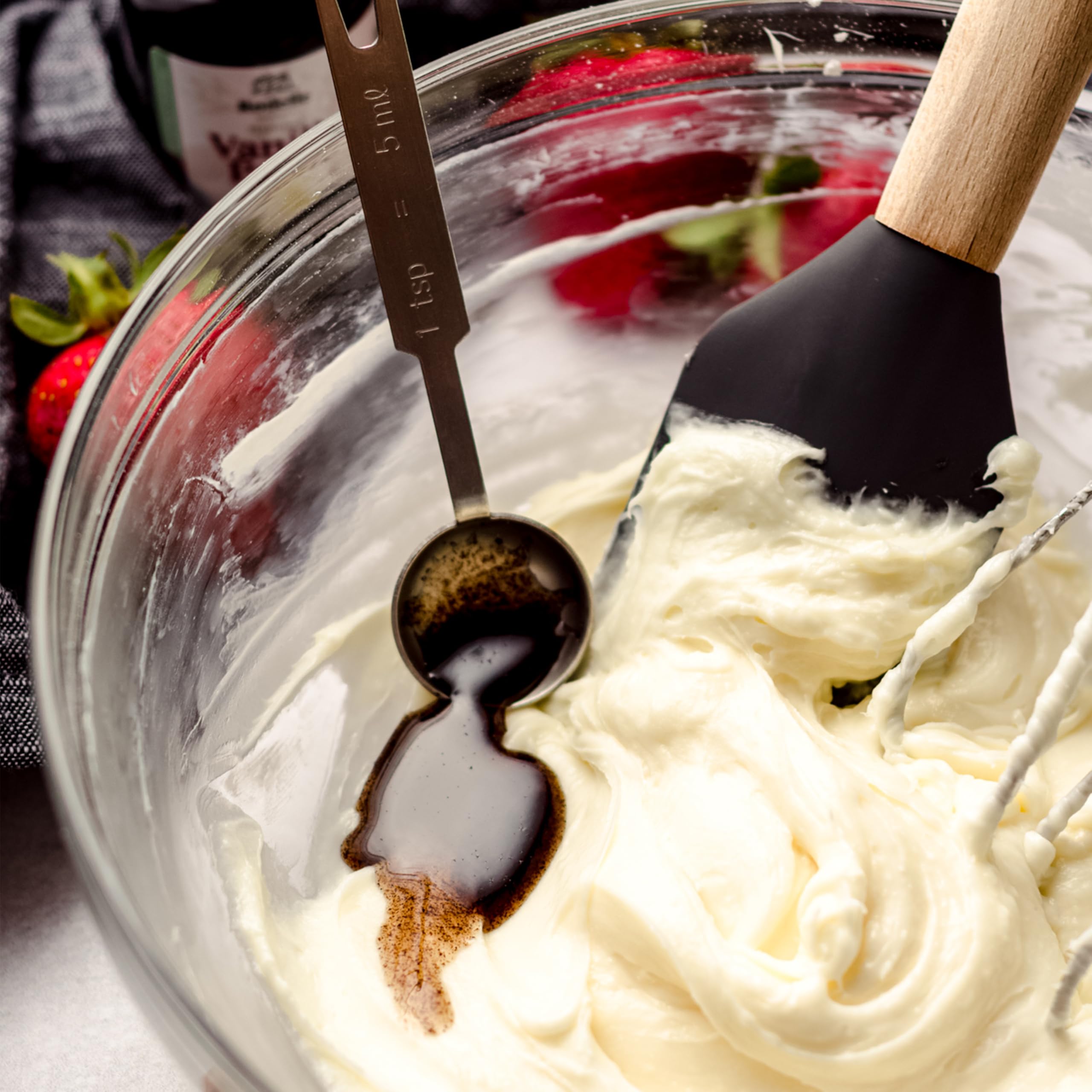 Rodelle Vanilla Paste packaging shot for home bakers