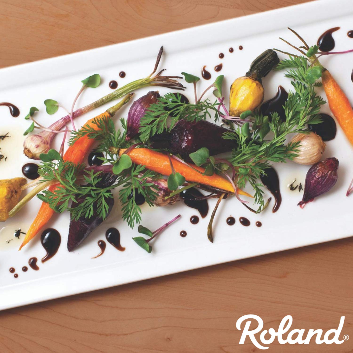 Roland Foods glaze enhances fruits and desserts with balanced sweetness.