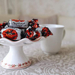 Kosher Roshen Krasniy Mak offers a shareable rectangle treat with rich praline