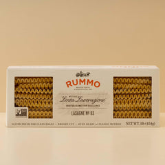 Rummo Lasagne Wavy ready-bake dish styled with lasagna layers