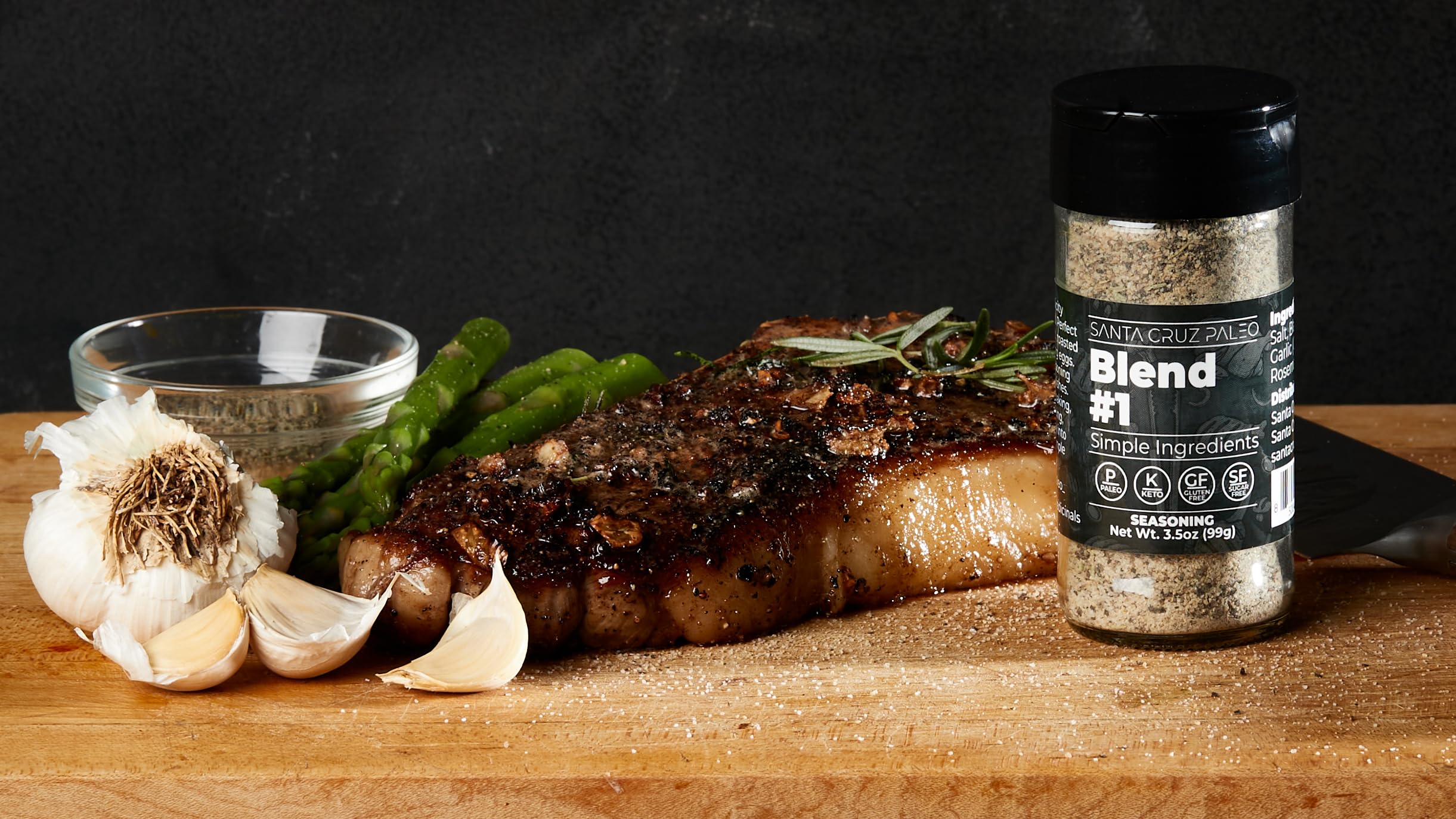 Santa Cruz Paleo Seasoning Blend ingredients highlight sea salt and herbs.