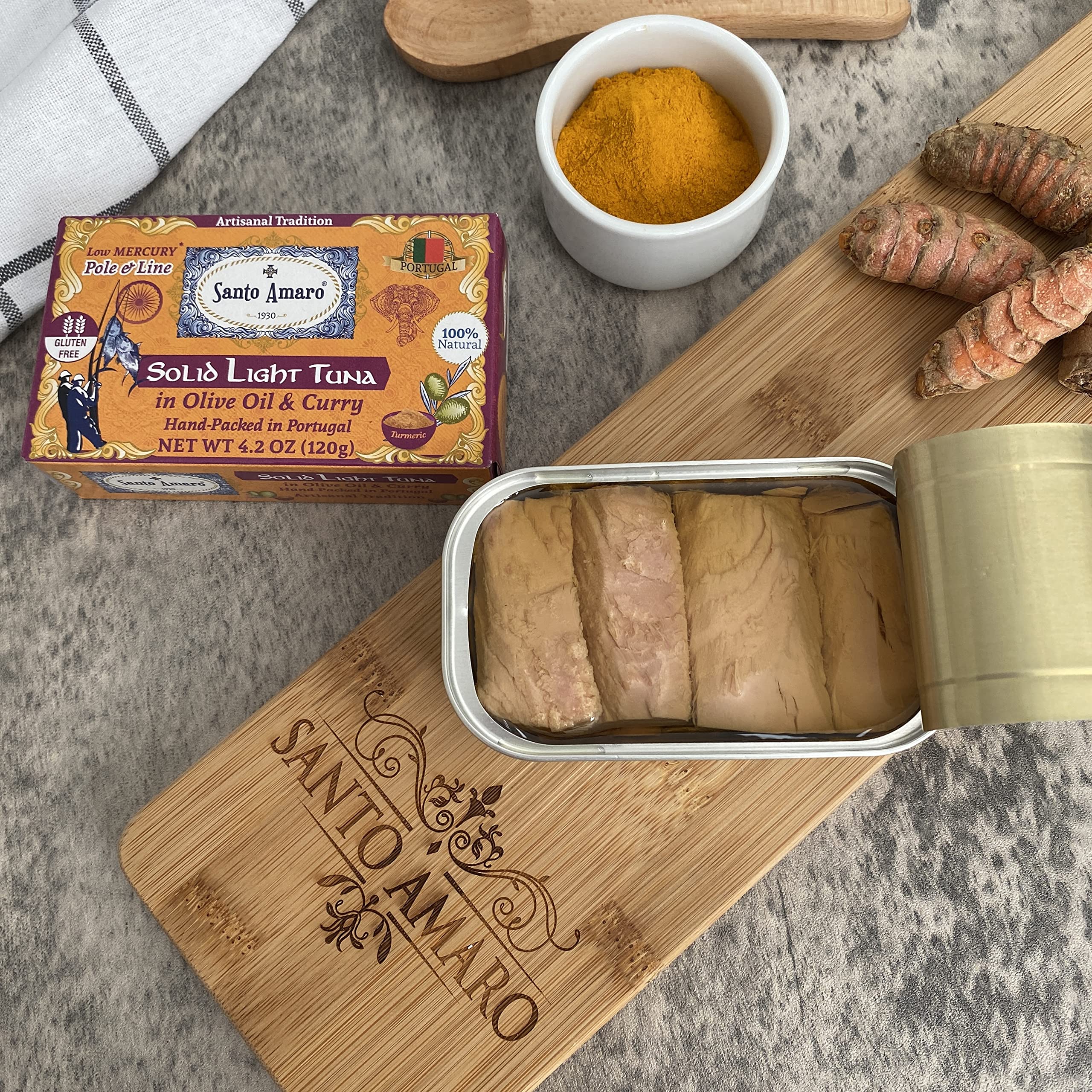 Santo Amaro Red Bell Pepper Sevilla Style tuna, pepper-forward topper