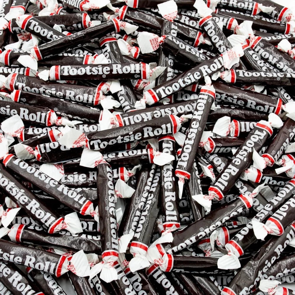 SAVANOVA Tootsiee Rolls Long Twists 1lb bulk front view for gifting and parties.