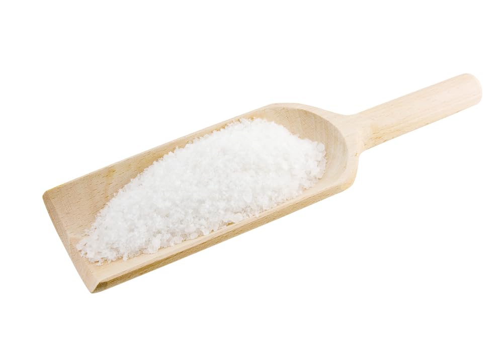 Seasonello iodine-enriched salt grains close-up showing natural texture for cooking