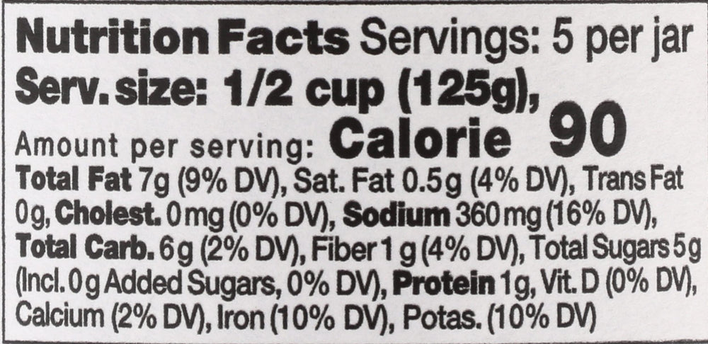 Seggiano Organic Garlic Marinara bottle pouring sauce for quick meals