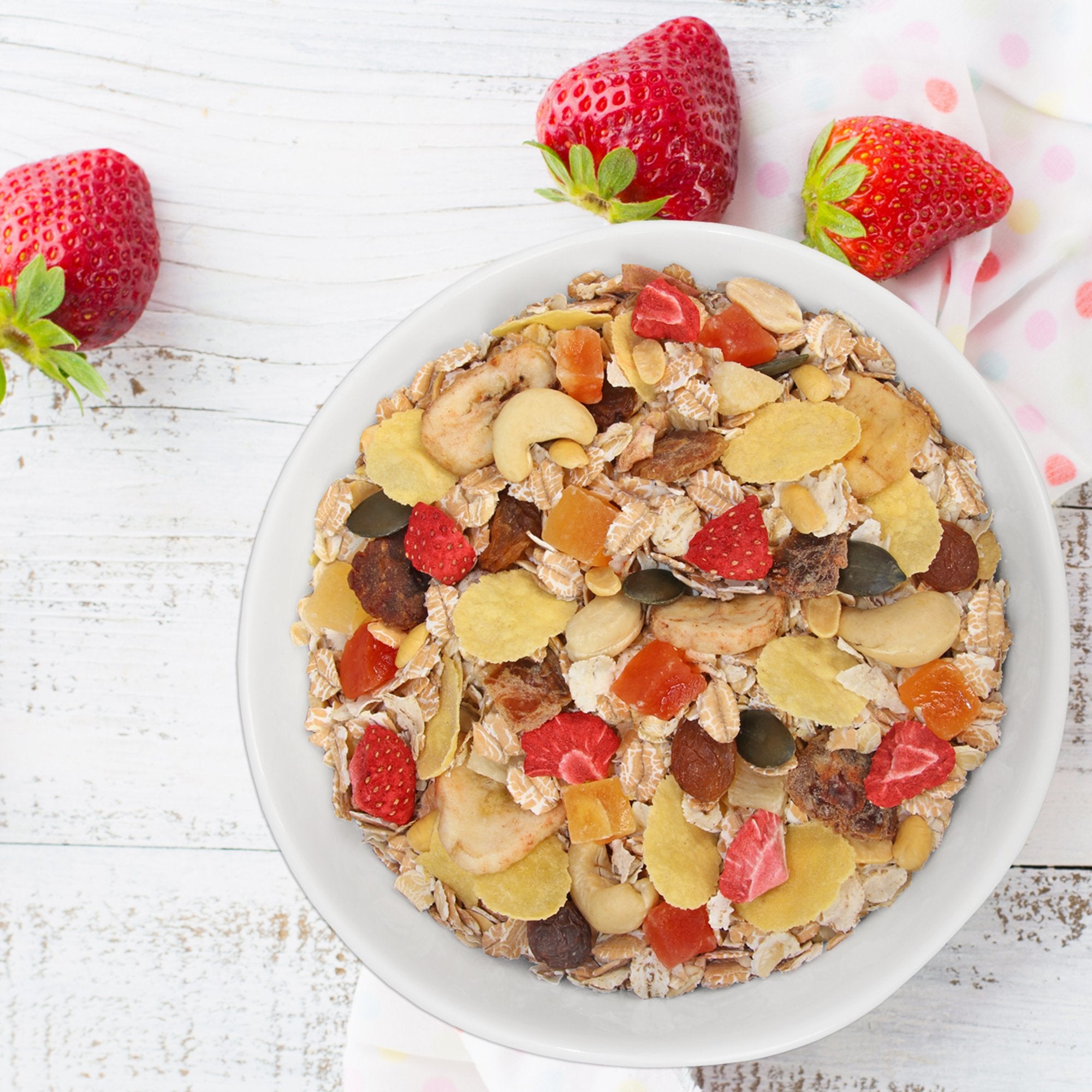 Cashews and almonds with fruit mix in Seitenbacher Muesli Cereal #3.