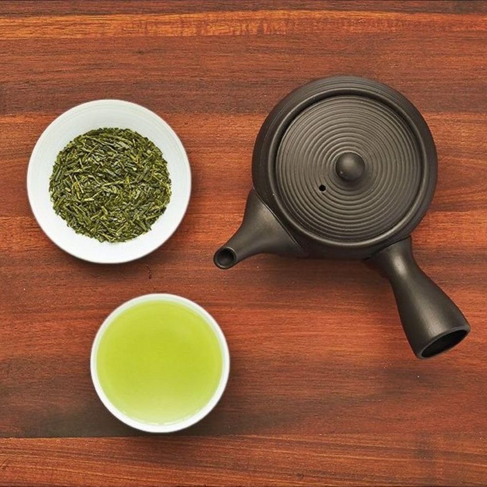 Senbird Sencha refill tin pack helps reduce waste.