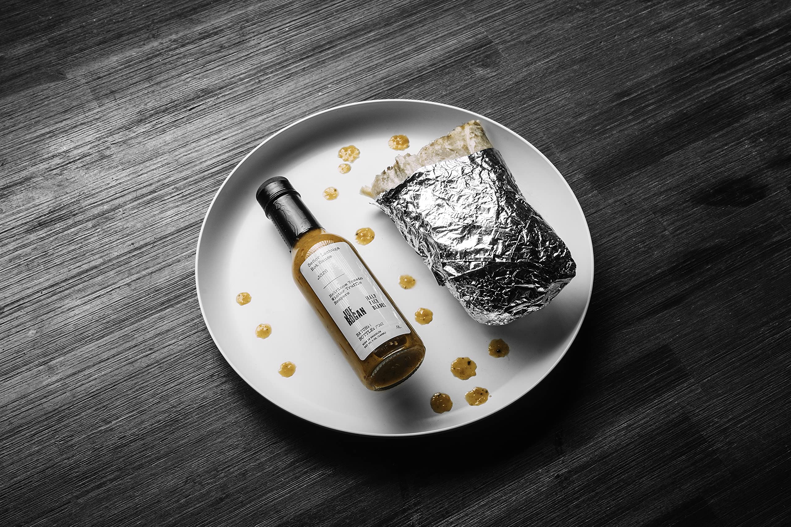 Senor Lechuga Reaper hot sauce bottle delivers fiery heat for wings and tacos.