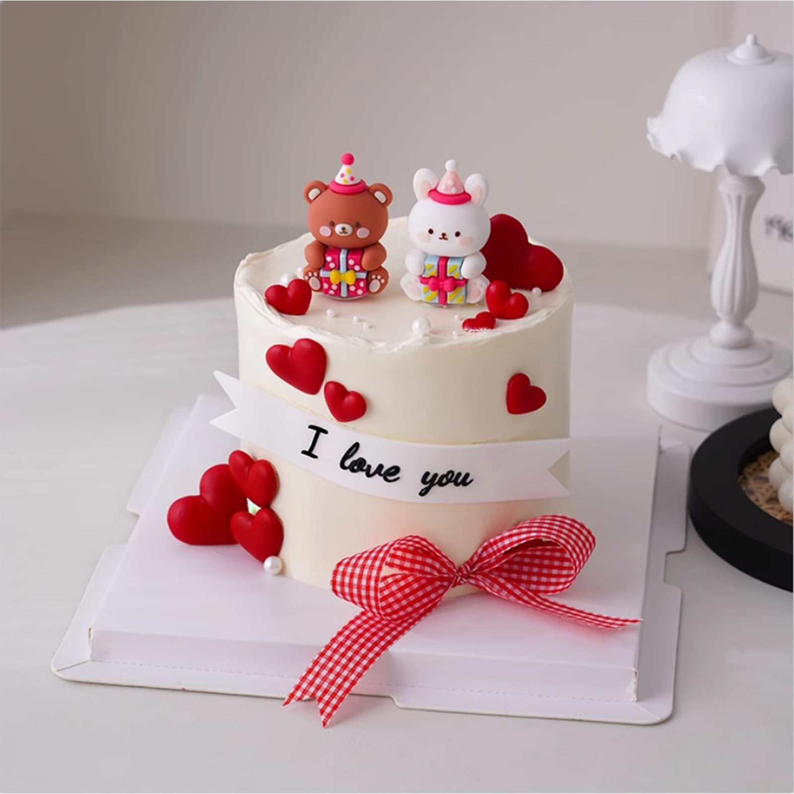 Sentovac Valentine Sprinkles holiday-theme colors for seasonal desserts.