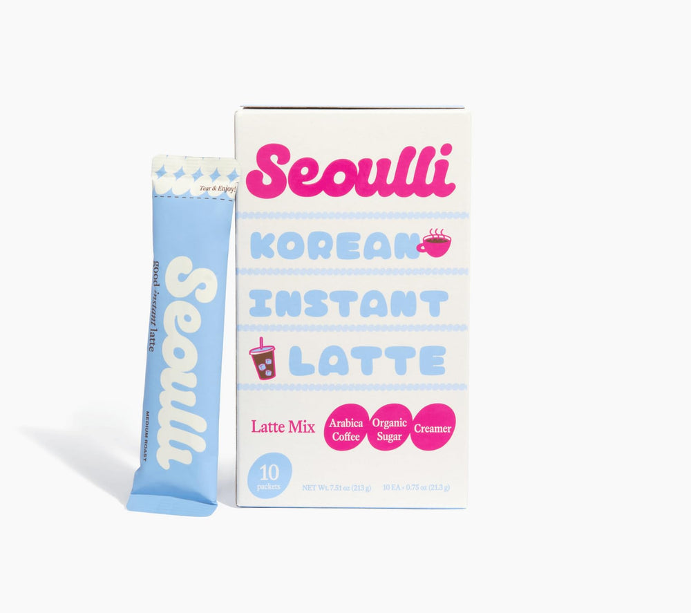 Seoulli Korean Instant Latte pack open for a café-style cup anywhere.