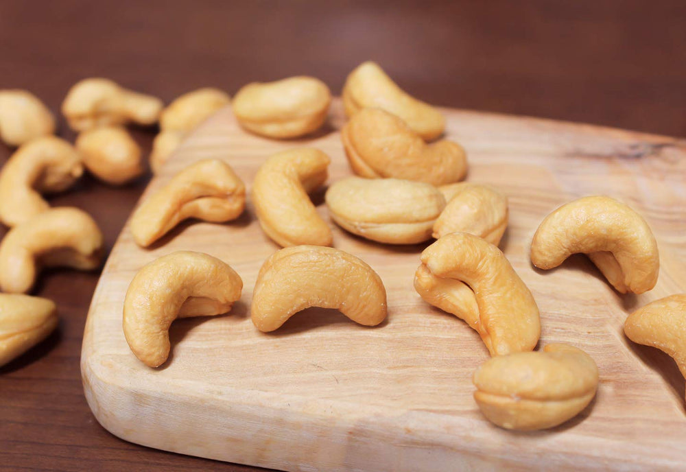 Setton Farms cashews in a bowl, perfect for trail mixes and meals