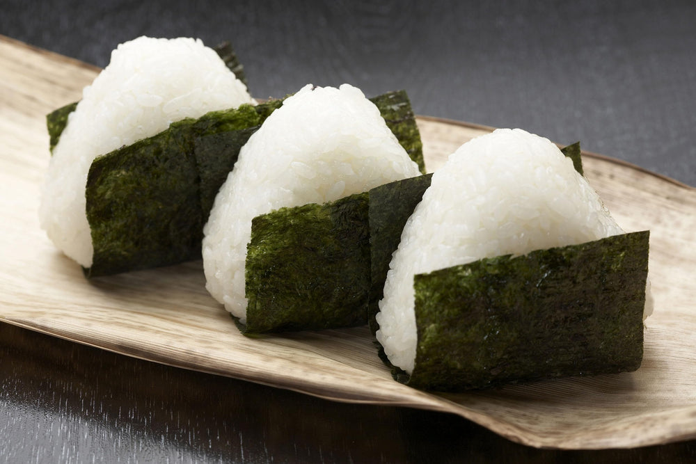 Plate of sushi using Shinmei Sanchi Gensen HITOMEBORE rice grains.