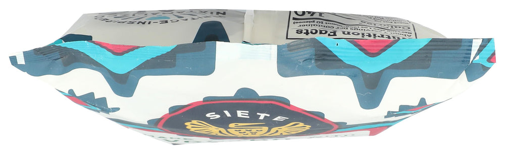 Siete Trtla Blue Crn chips with salsa dip highlighting pairing and freshness