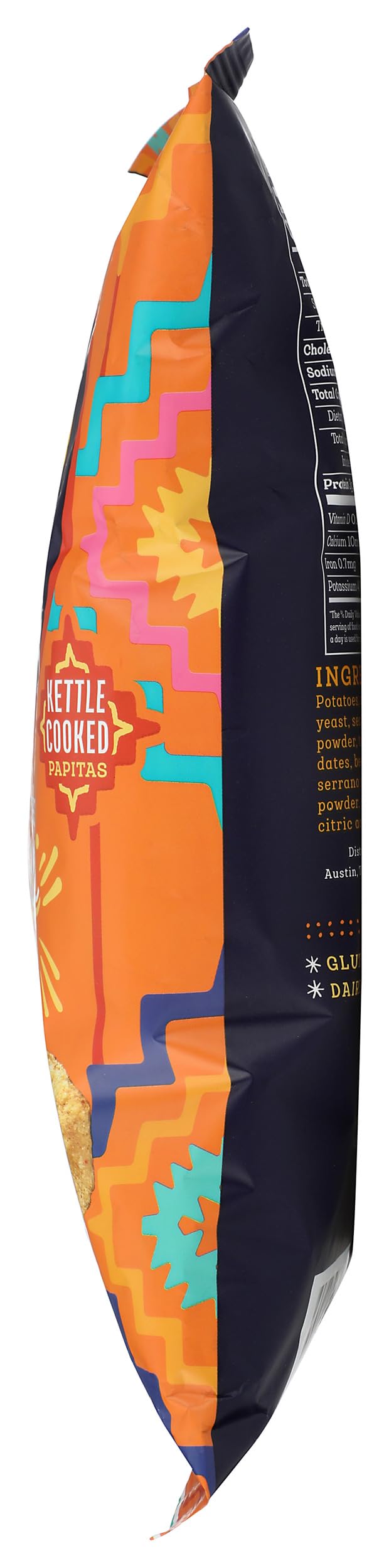 Siete Queso Potato Chips package close-up, bold flavor in a 5.5 oz bag.