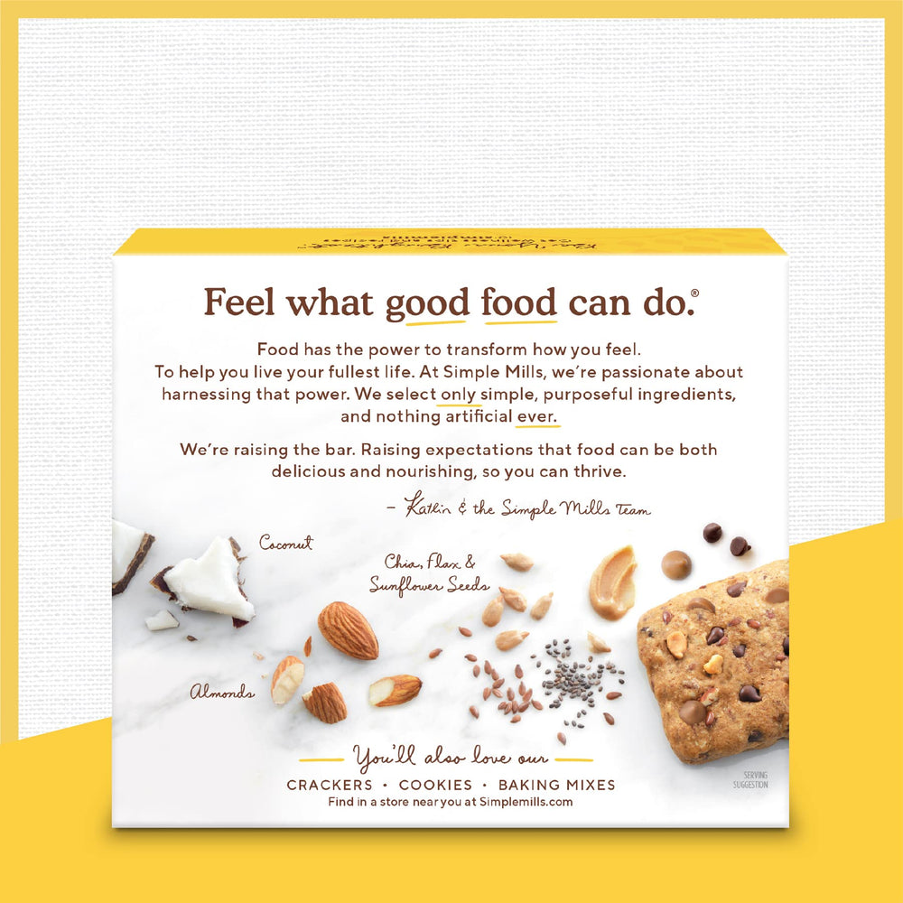 Simple Mills Bar Soft Bake PB Chocolate Almond on-the-go – grab-and-go convenience.
