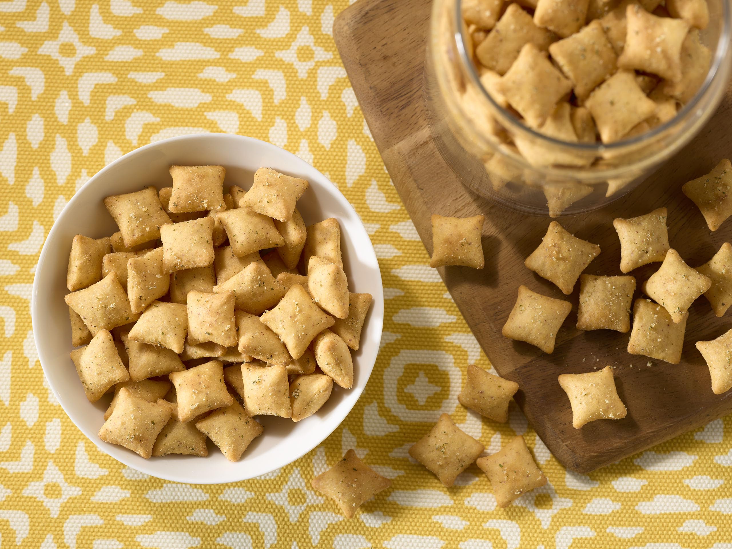 Simple Mills Pop Mmms gluten-free and Non-GMO Project Verified for mindful snacking.