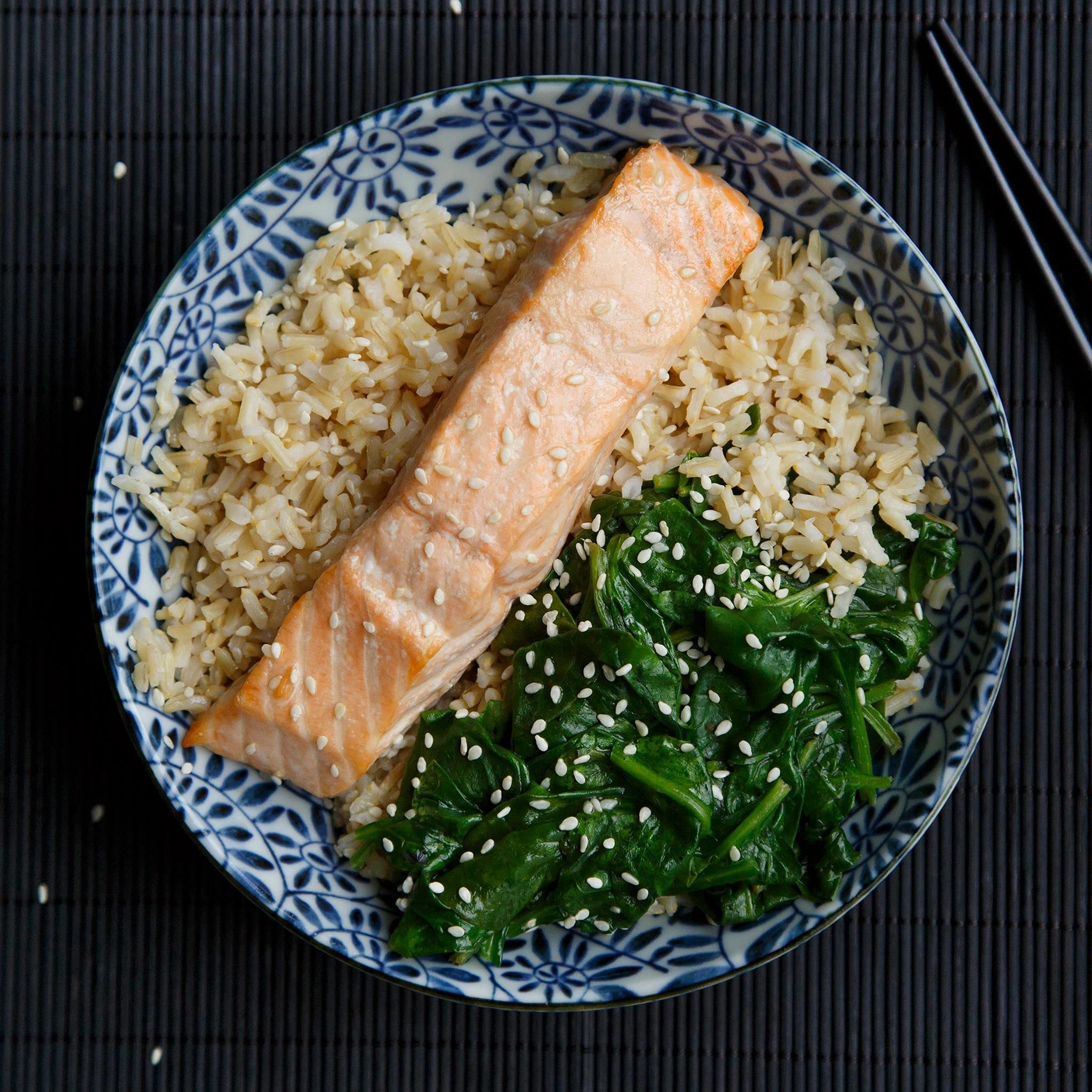 Simply Asia broth ginger-garlic ingredients image emphasizes bold aromatics.