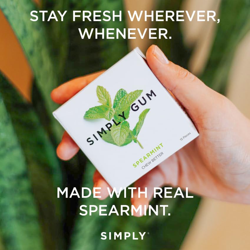 SIMPLY Gum Spearmint in use for on-the-go breath refreshment