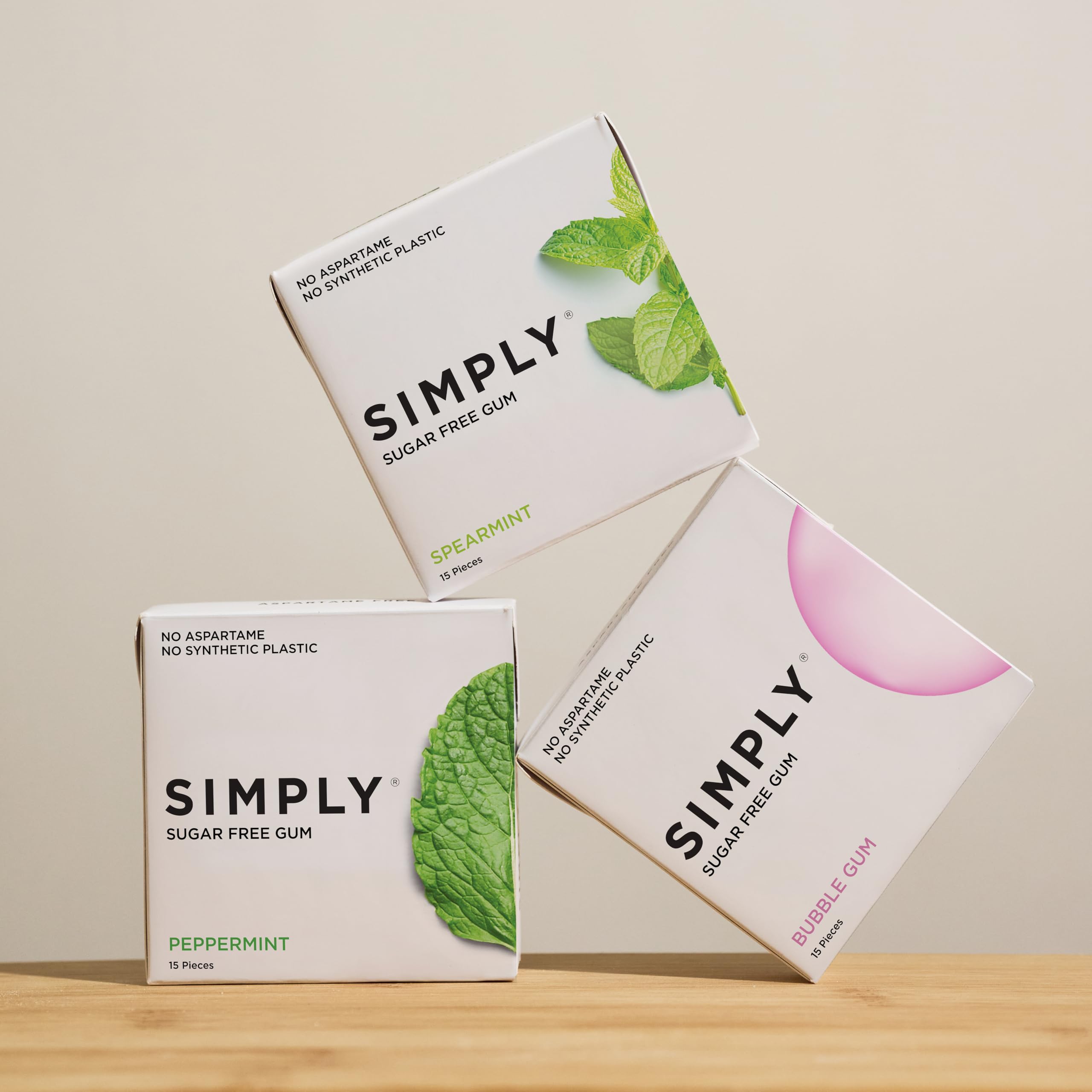 SIMPLY Gum Xylitol image underscores dentist-recommended, plant-based sweetener use