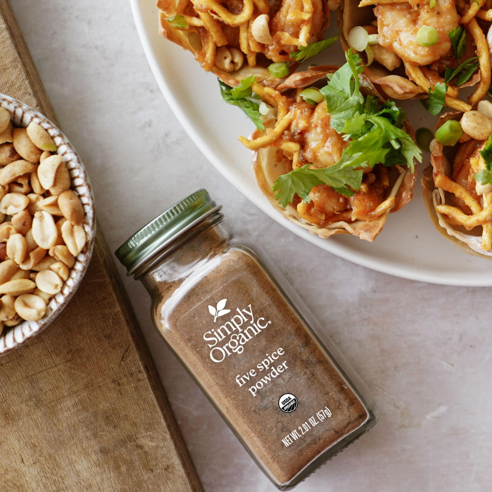 Simply Organic Five Spice Powder stir-fry dish, shows warm aroma and balanced flavor.