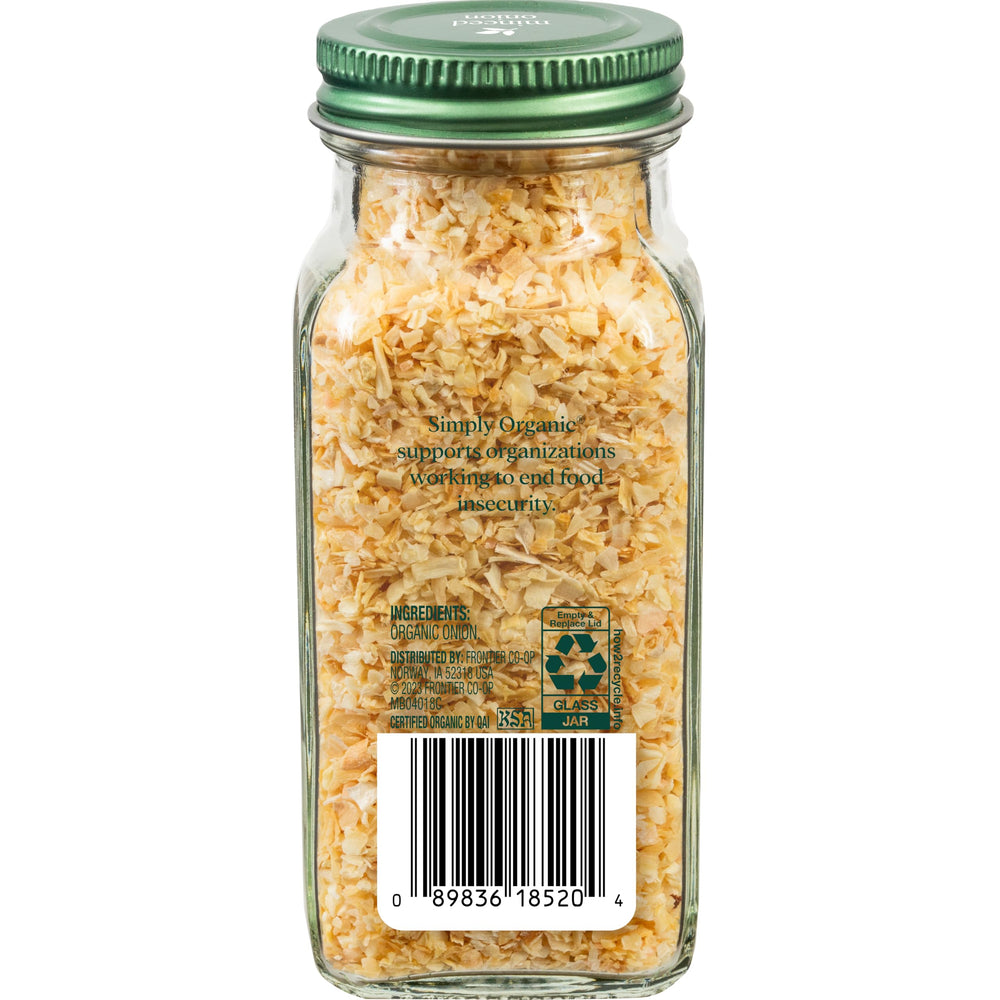 Simply Organic minced white onion in a soup pot enhances base flavor.