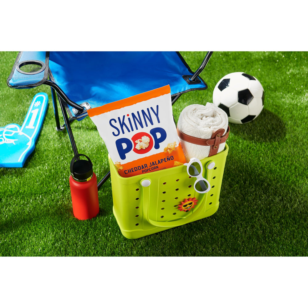 Close look at whole grain kernels used in SkinnyPop Cheddar Jalapeno