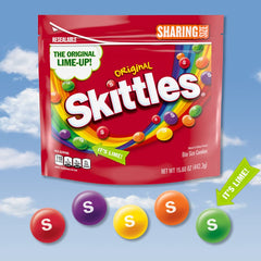 Skittles craft projects with bright candies ideal for decorating desserts