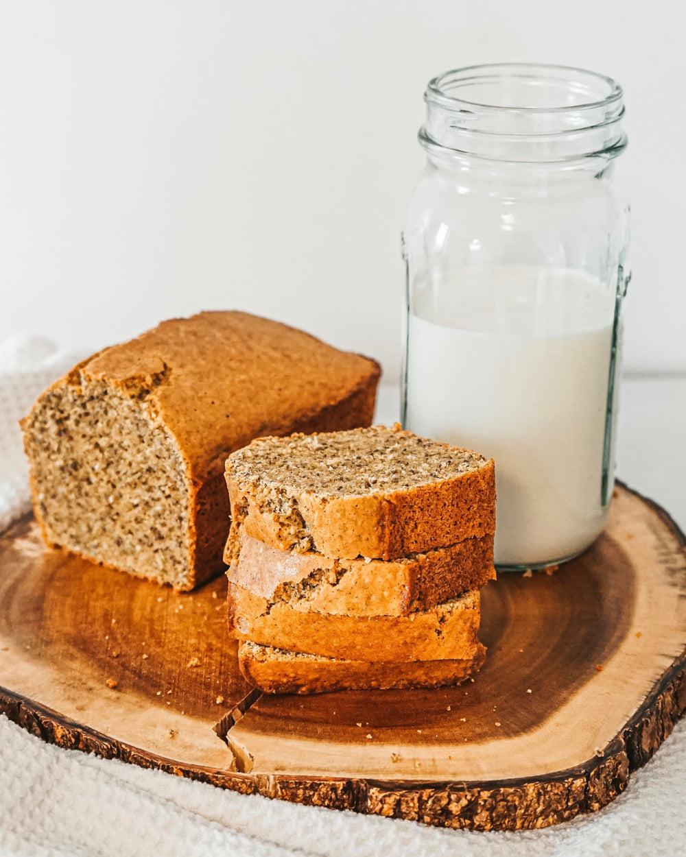 Skyland Kitchen Tigernut Flour organic label highlights non-GMO and gluten-free.