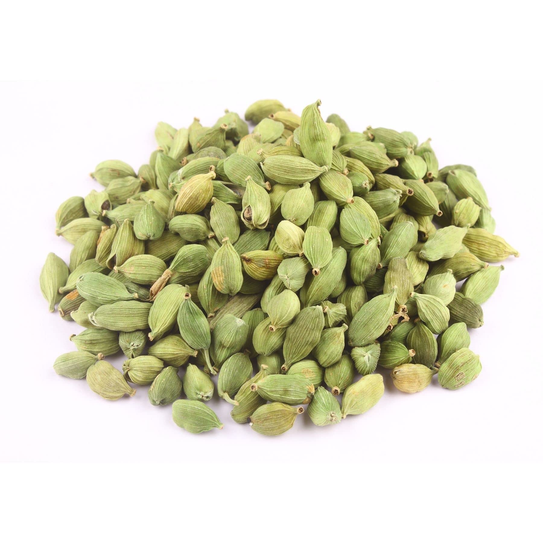 Slofoodgroup green cardamom pods in cooking, versatile for masala chai.
