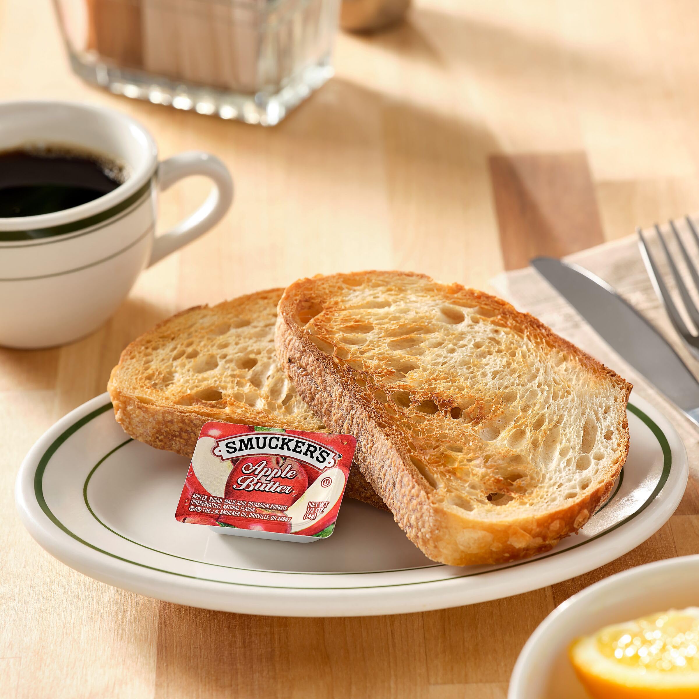 Smucker's assortment case with 200 cups offers variety for families.