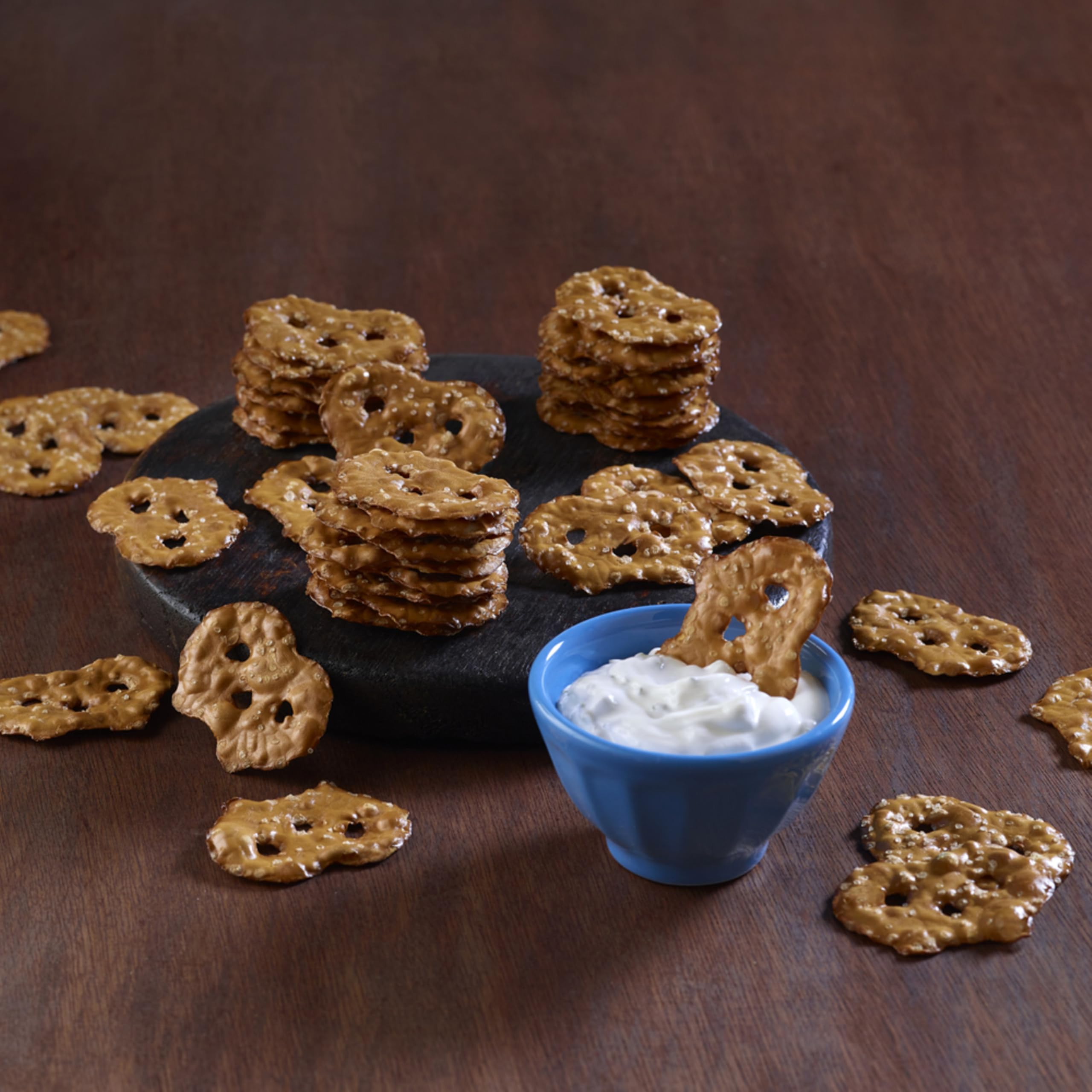 Snack Factory Pretzel Crisps Original served with hummus dip pairing.