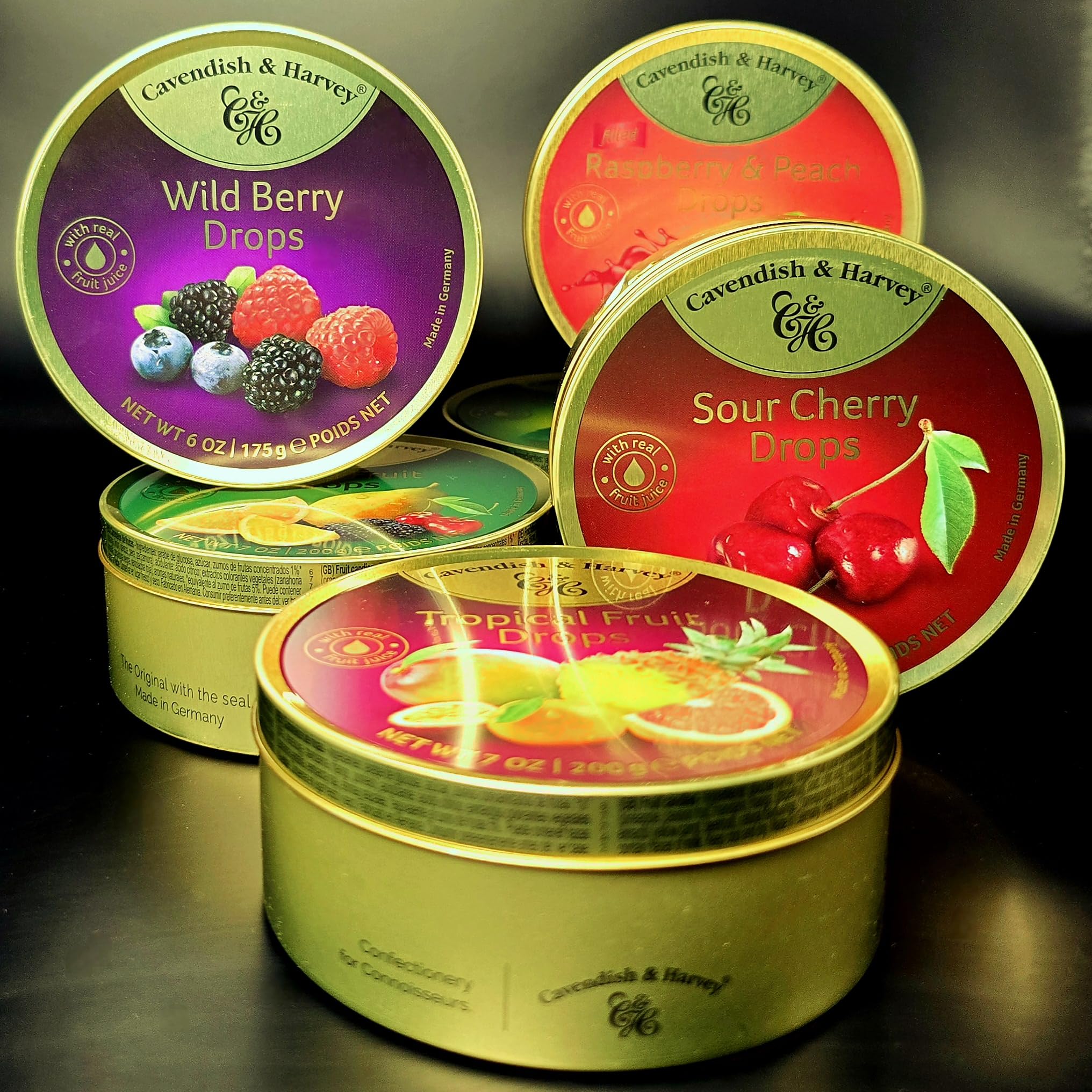 SnackWave Cavendish and Harvey Raspberry and Peach drops blend juicy notes in a sleek tin.