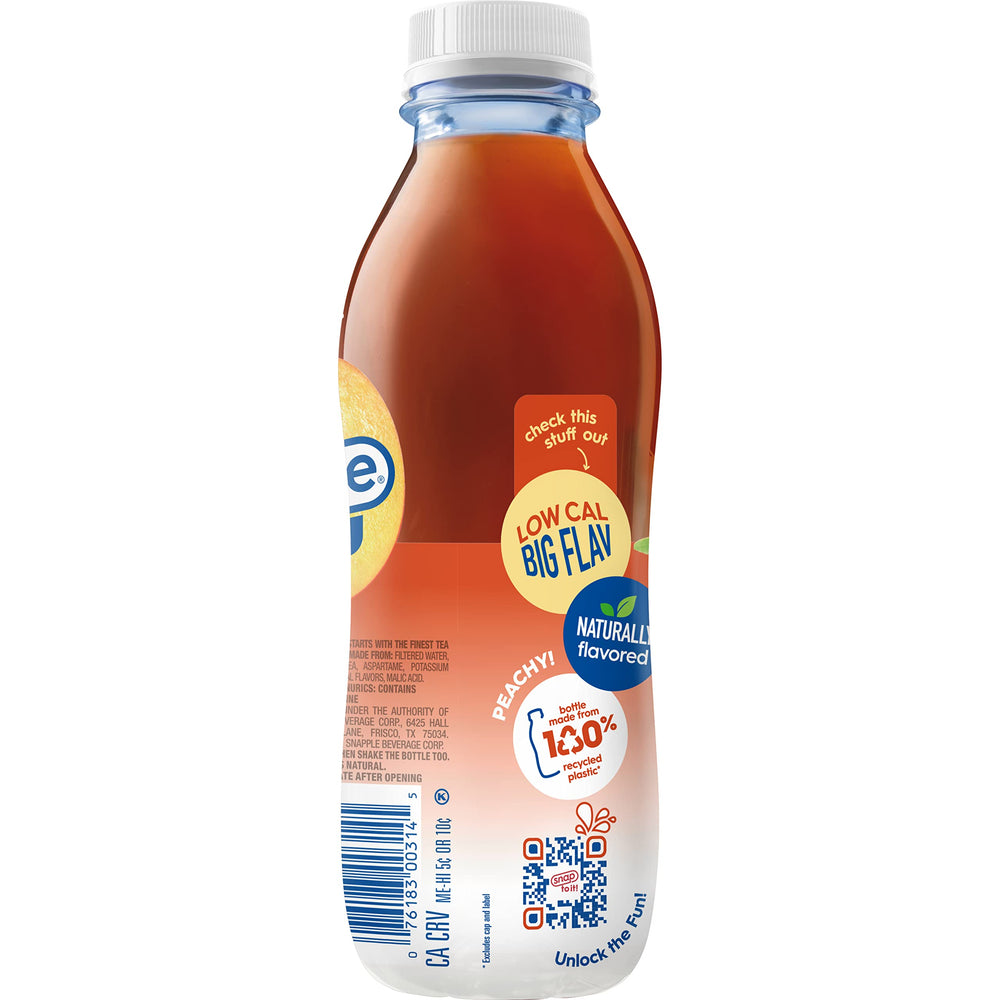 Blend of black and green tea leaves in Snapple Peach Tea