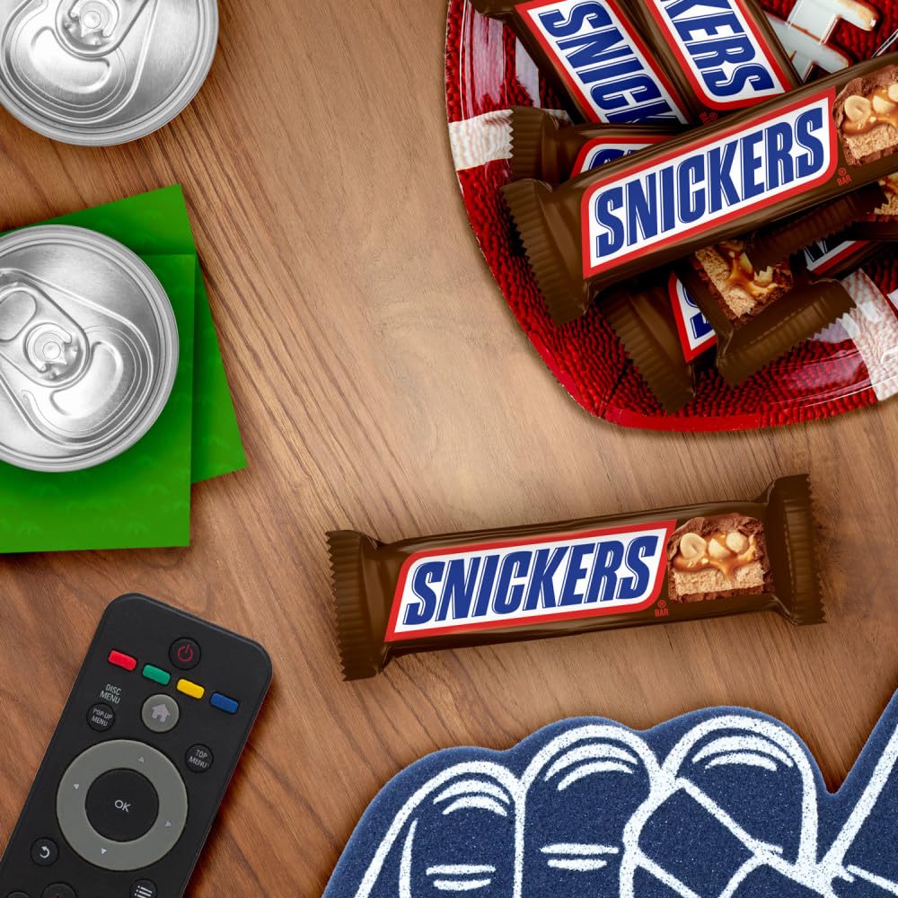 Candy buffet with SNICKERS bars for dessert table centerpiece