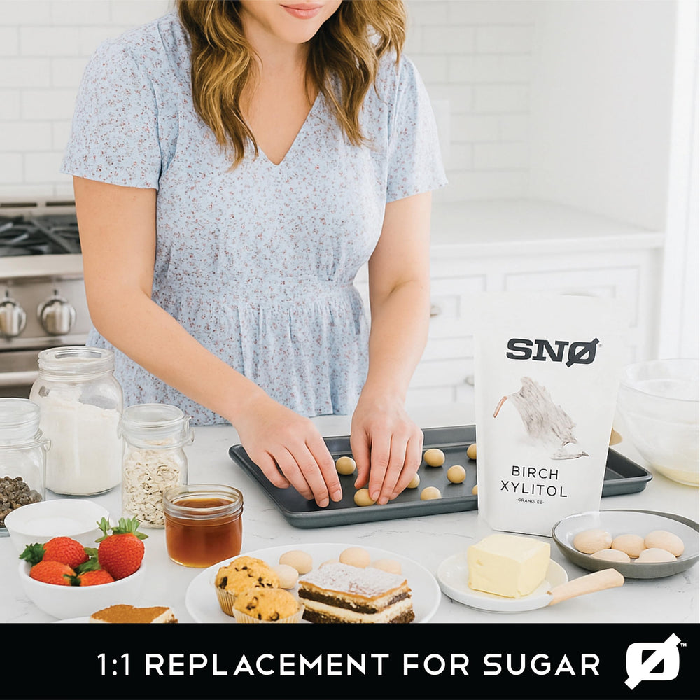 SNØ Pure Birch Xylitol alongside a tea cup offering a low-calorie option