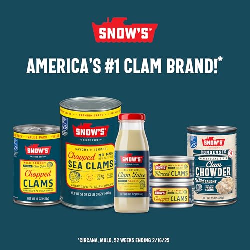 Snow's minced clams in chowder bowl showing texture
