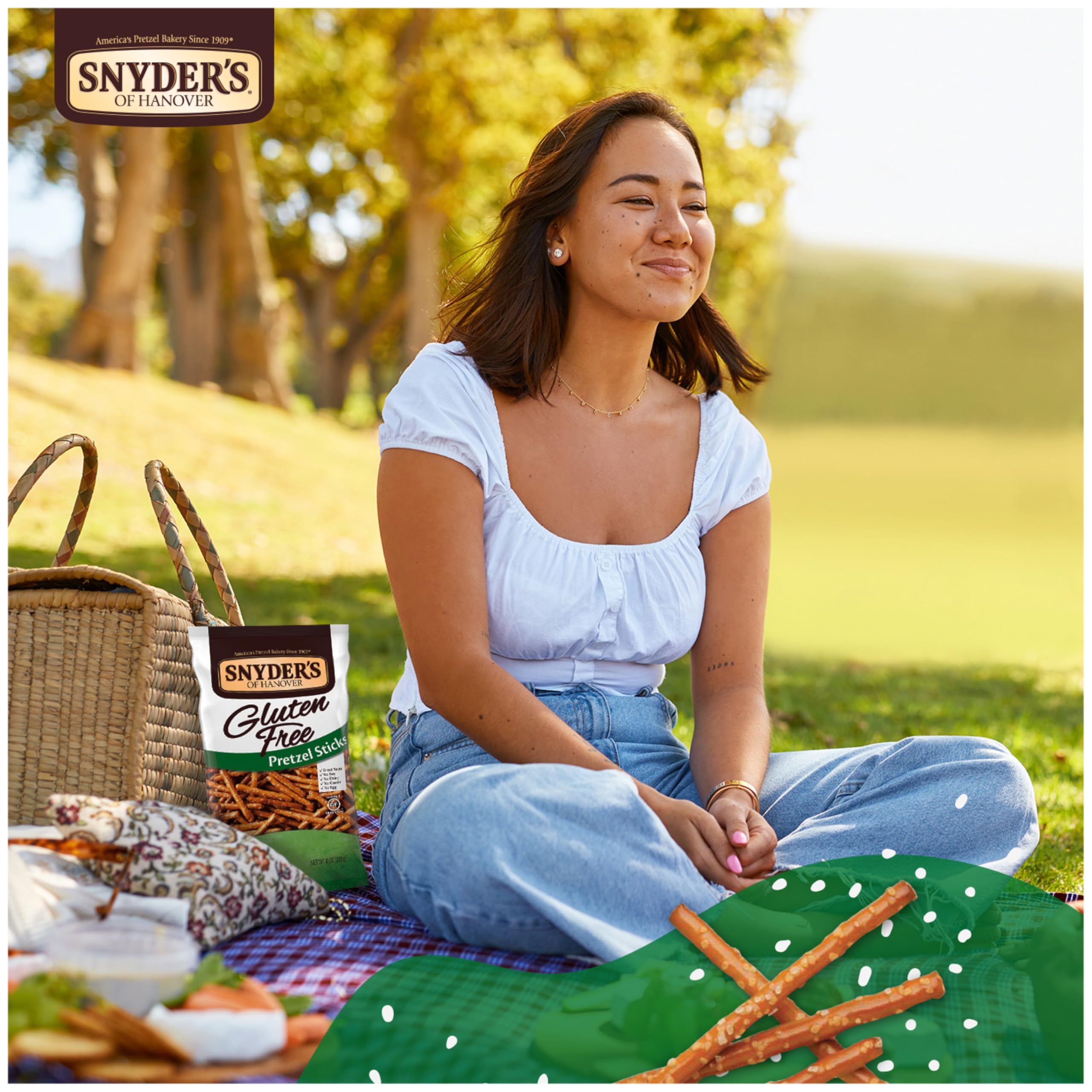Snyder's 8oz glutenfree-pretzels bag shows convenient, shareable snack.