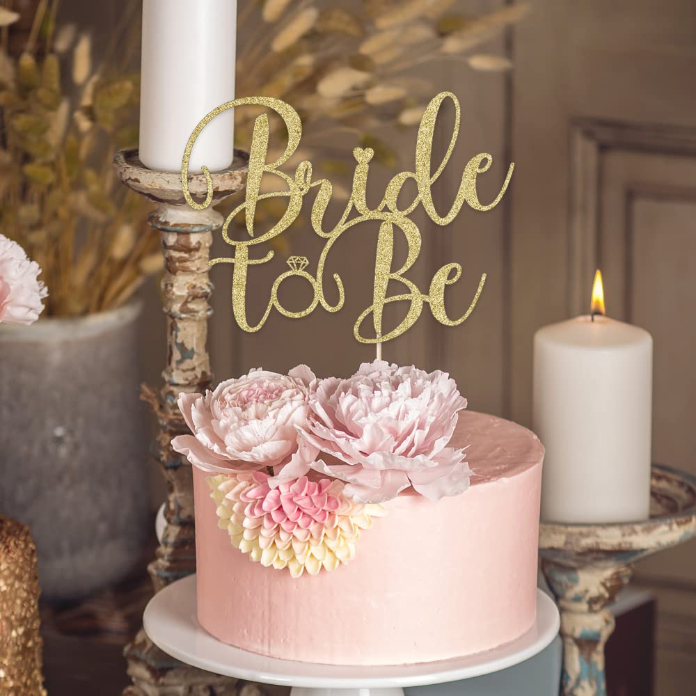 Sodasos cake topper shines under lights for memorable photo moments.