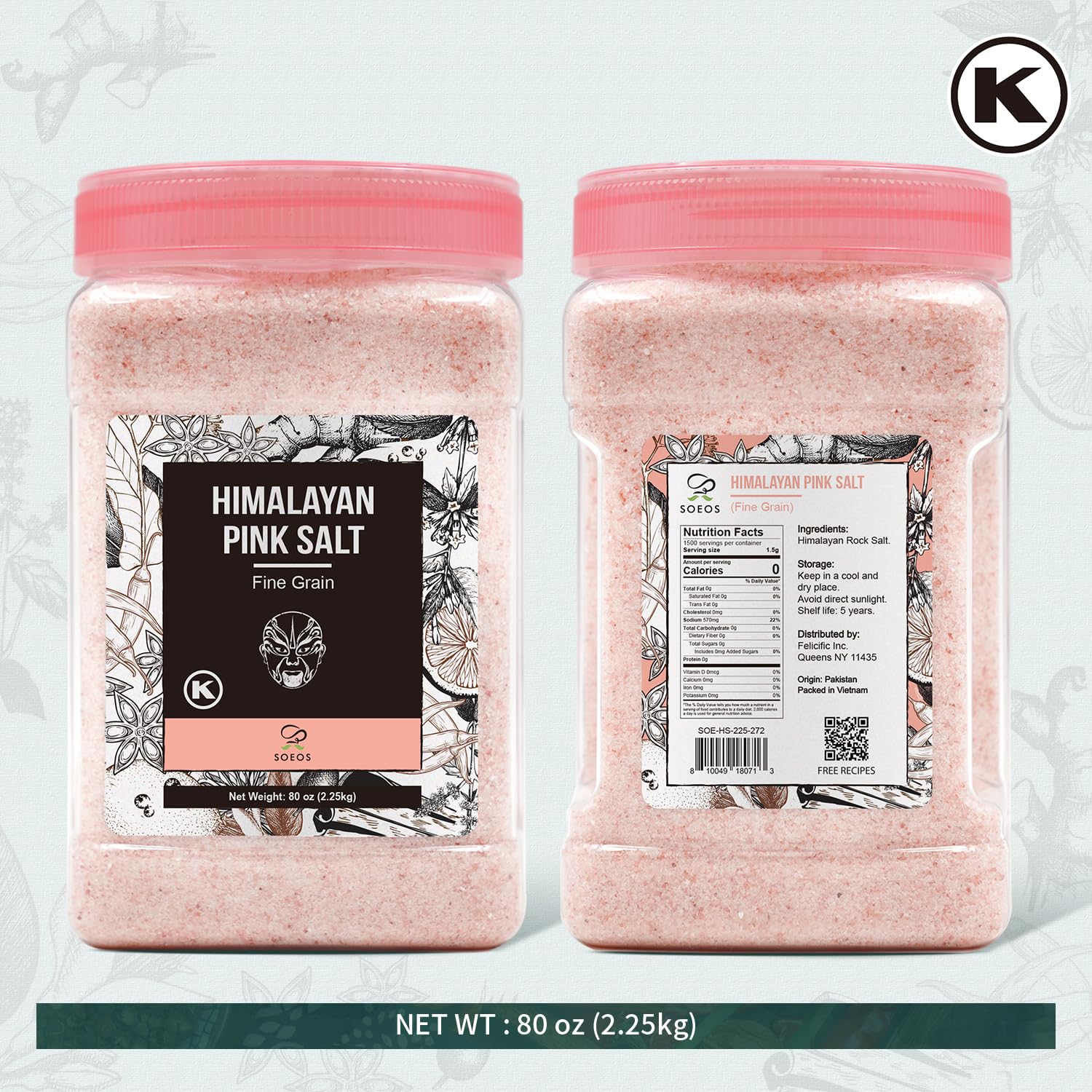 Soeos Himalayan Pink Salt measuring spoon with delicate grains.