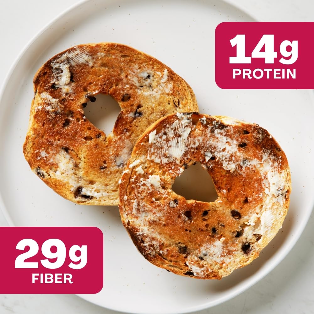 Sola Blu-Berry bagels nutrition panel shows 5g net carbs and 15g protein.