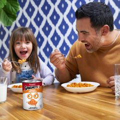 SpaghettiOs 15-6-ounce can close-up, quick heat-and-serve option.
