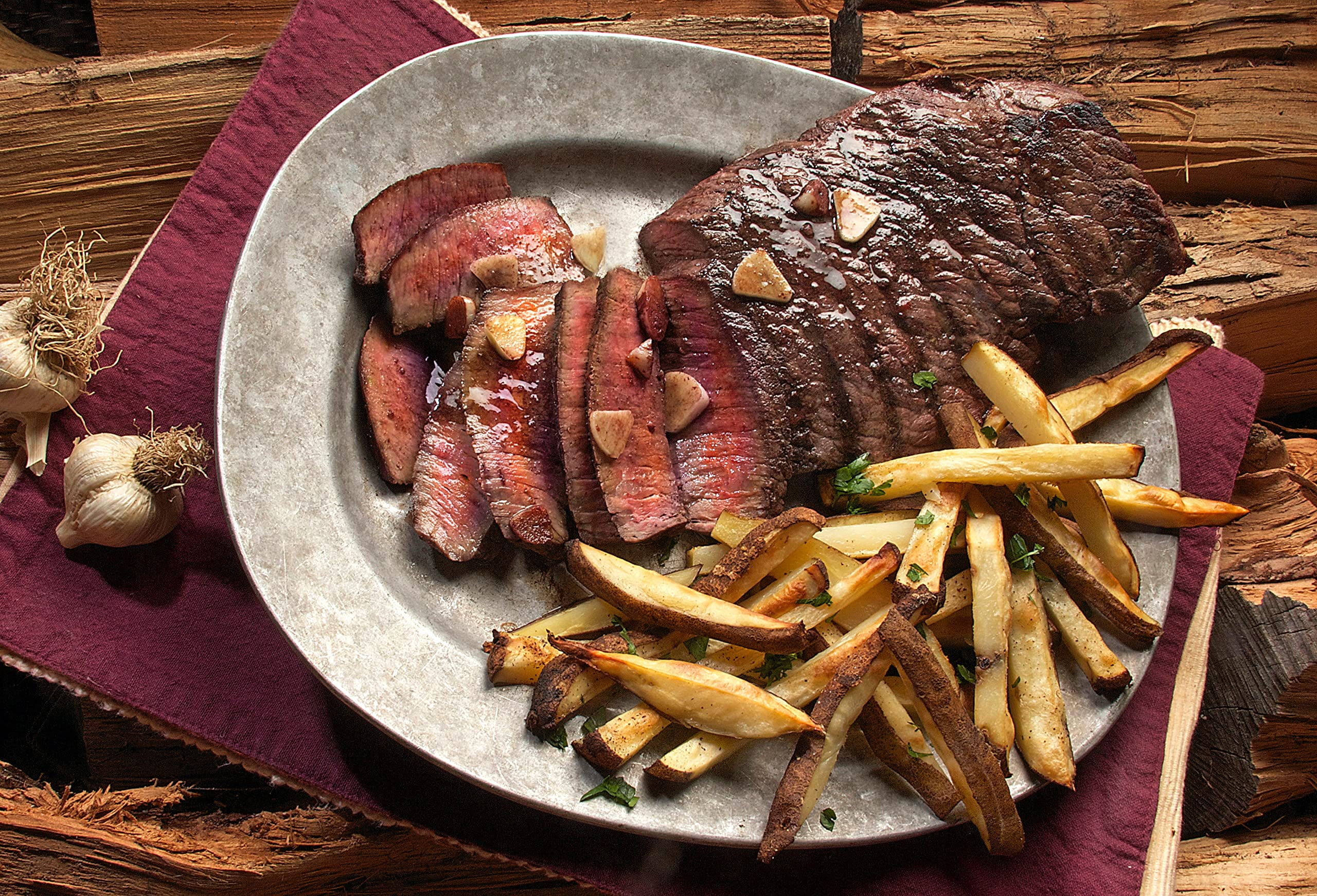 Spiceology SPG grilling steak rub demonstrates peppery crust for beef.