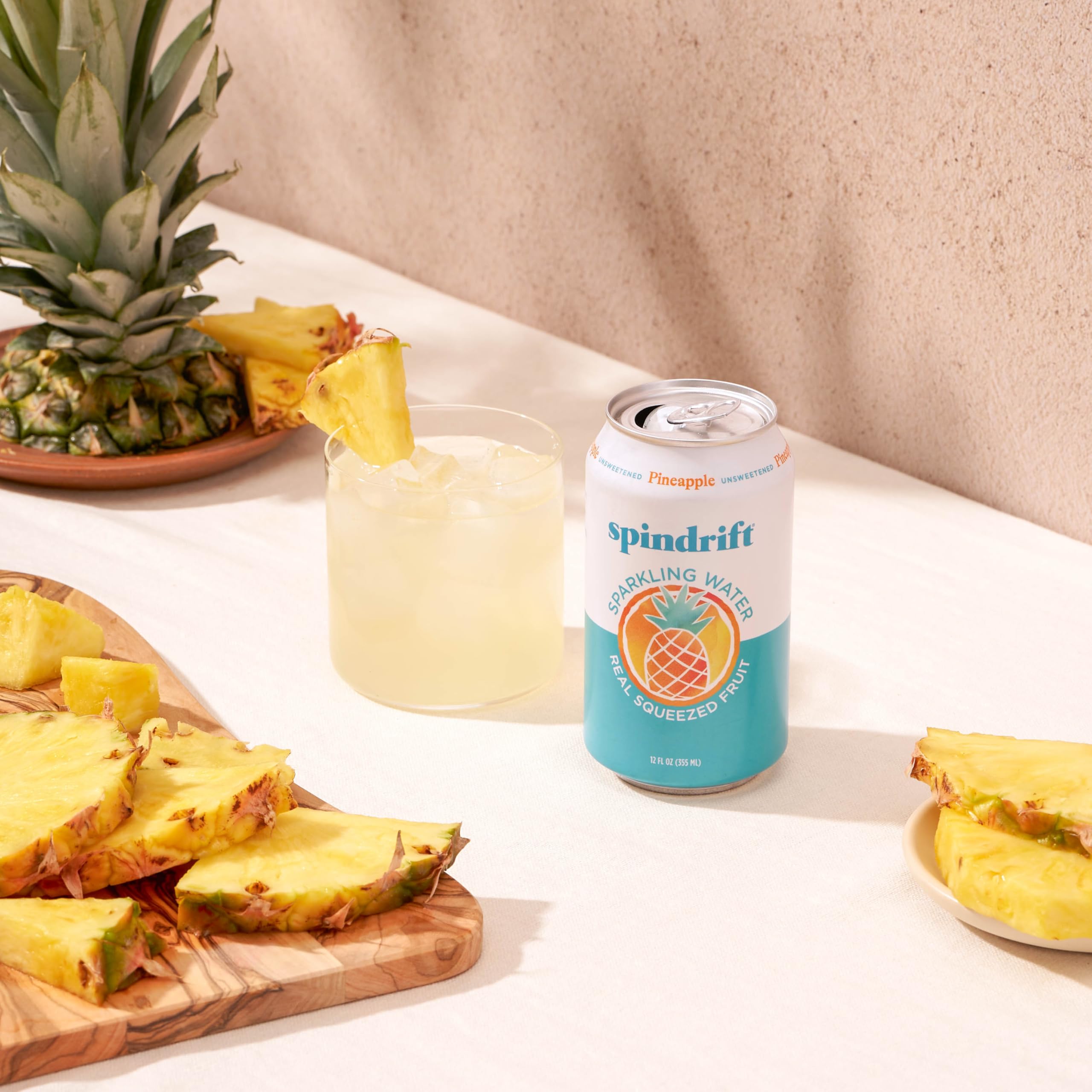Spindrift Pineapple Sparkling Water label highlights gluten-free and kosher certifications.