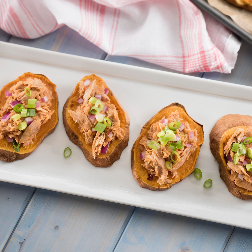 StarKist Bold Hot Buffalo pouch served with a rice bowl for a balanced lunch.