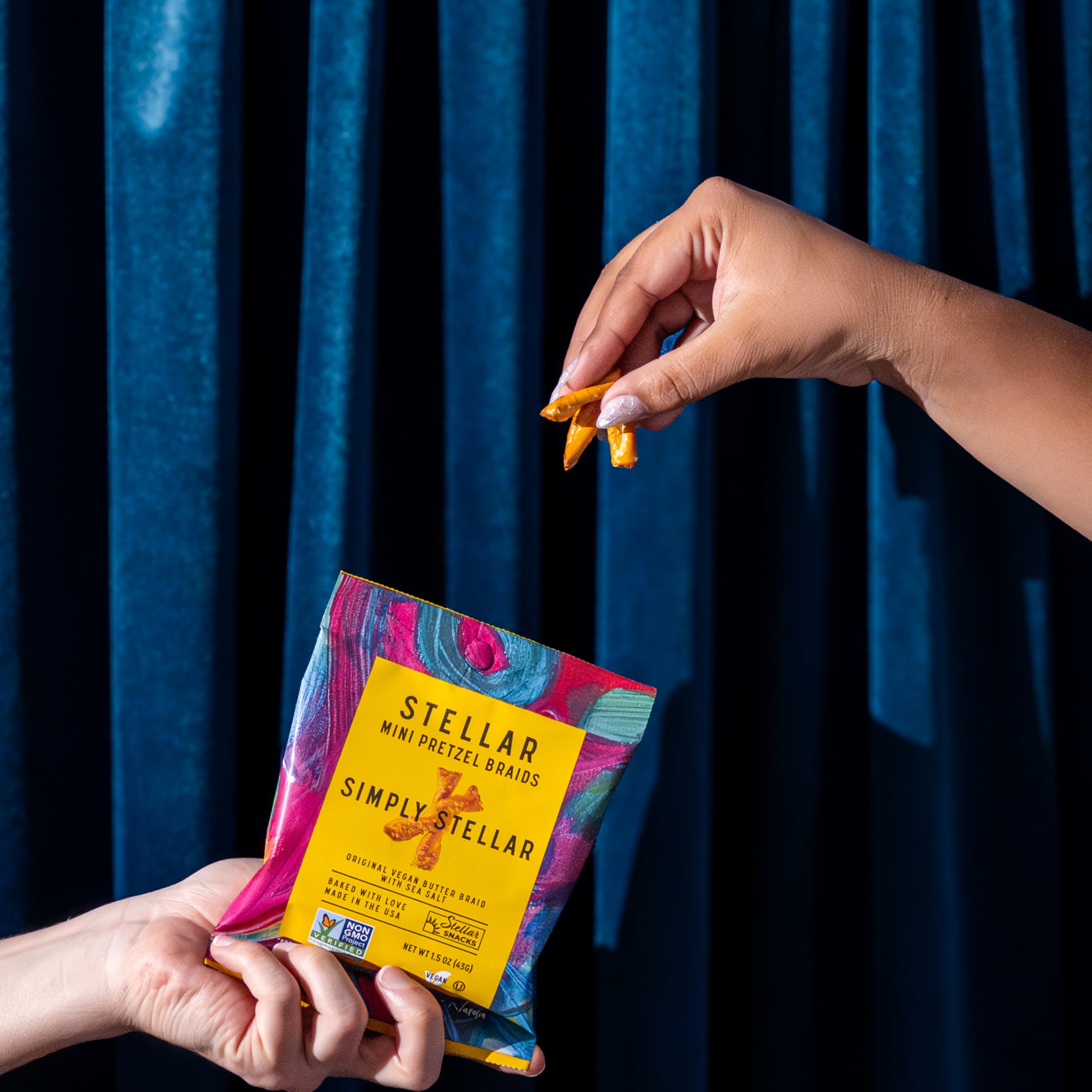 Family-friendly Stellar Snacks pretzel braids in a lunchbox scene