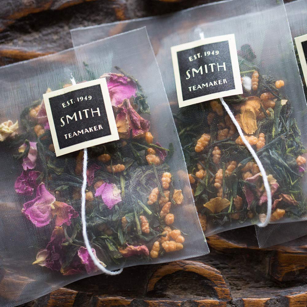 Steven Smith Teamaker Rose City Genmaicha No. 1912 yields a warm amber brew with inviting aroma