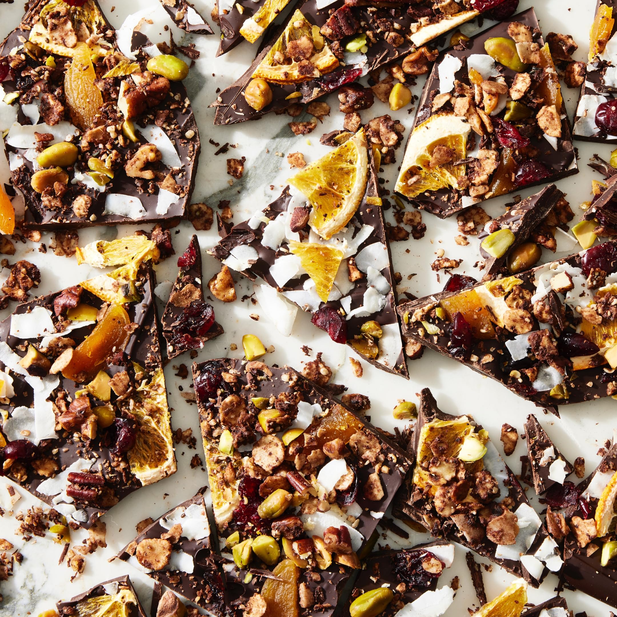 Struesli granola topping over oats for crunch.