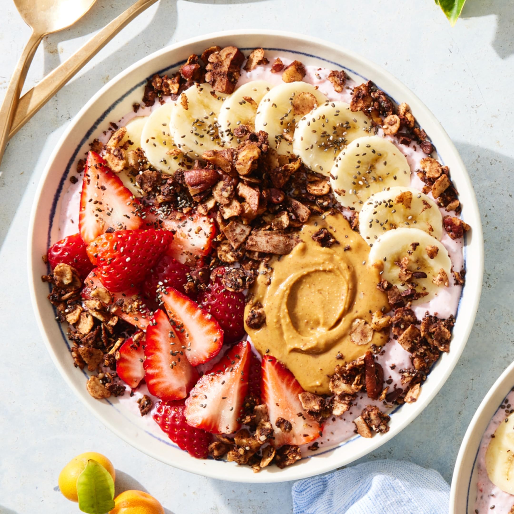 Struesli ingredient scene with tiger nuts and seeds.